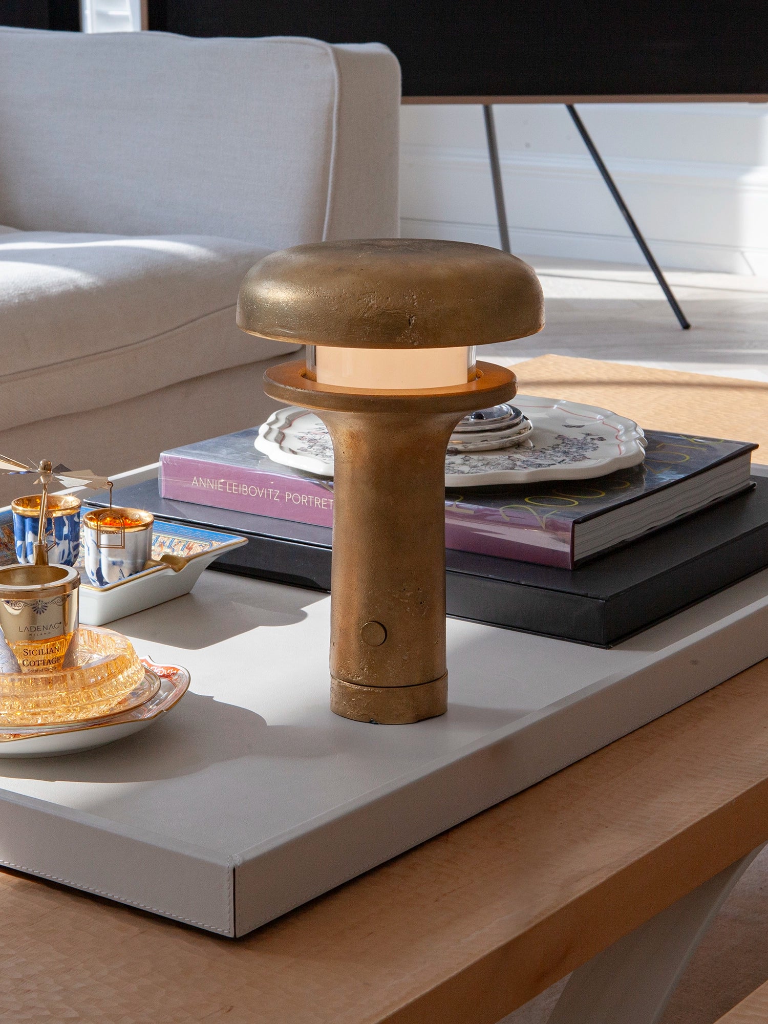 Lighthouse lamp - Textured Brass