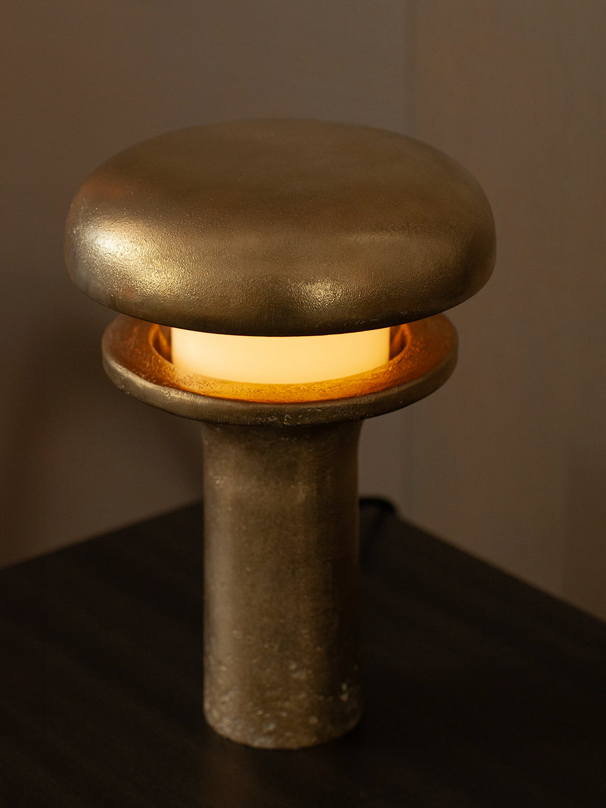 Lighthouse lamp - Textured Brass