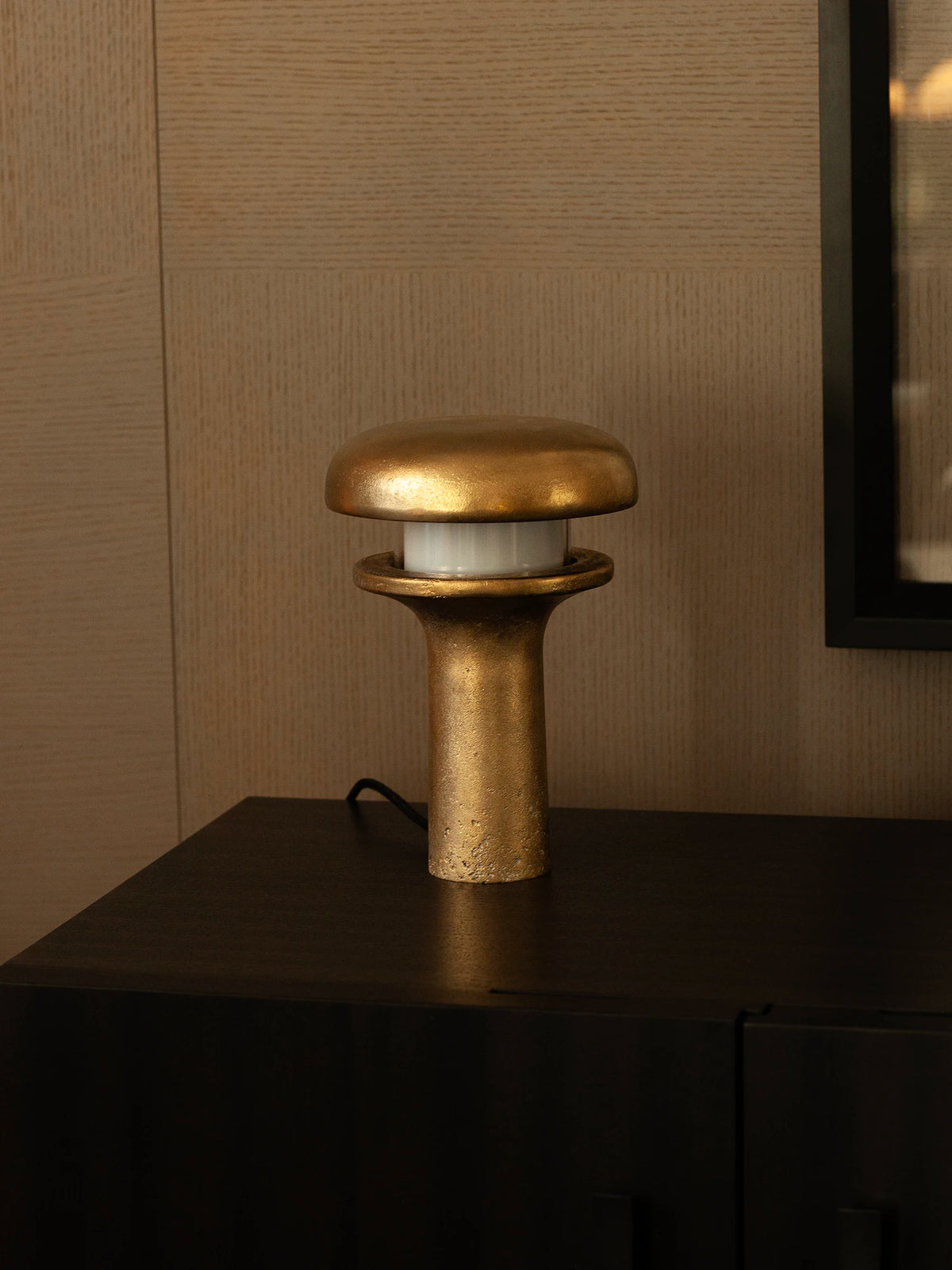 Lighthouse lamp - Textured Brass